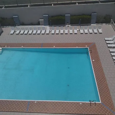 Apartment 5 Min Walk From Yumbo 208