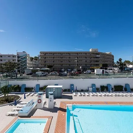5 Min Walk From Yumbo 208 * Playa del Ingles (Gran Canaria)