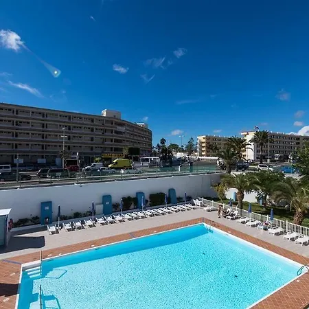 Apartment 5 Min Walk From Yumbo 208 *