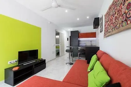Apartment 5 Min Walk From Yumbo 208 Playa del Ingles (Gran Canaria)